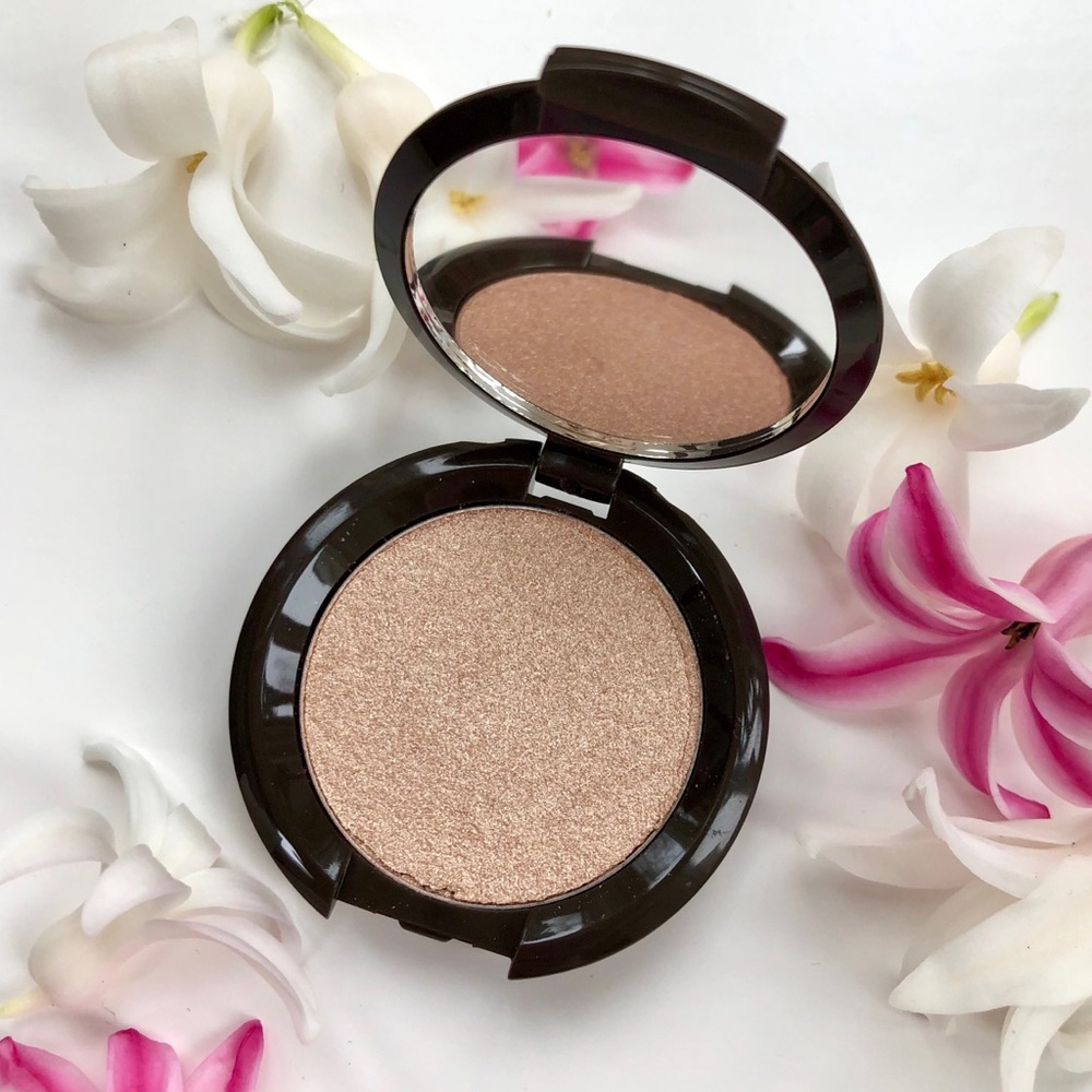 ❤️3 for $25❤️ BECCA Shimmering Highlighter Mini - Picture 1 of 3